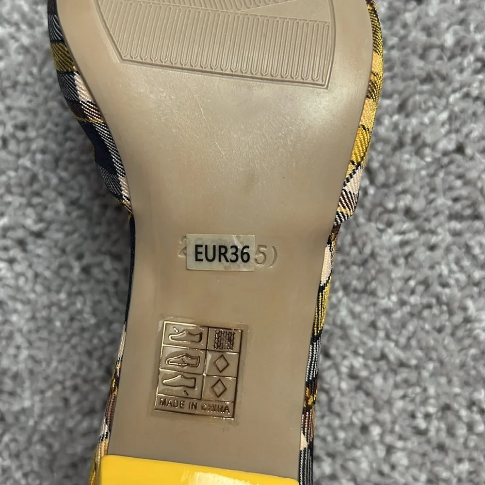 NWOT SHEIN Yellow and Navy Plaid Kitten Heels - Size 5.5 / 6 - Picture 6 of 6